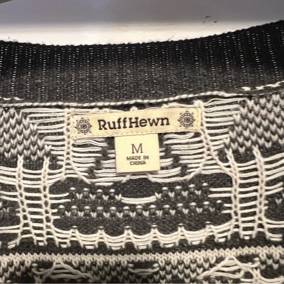 Aztec pattern sweater - Picture 5 of 5